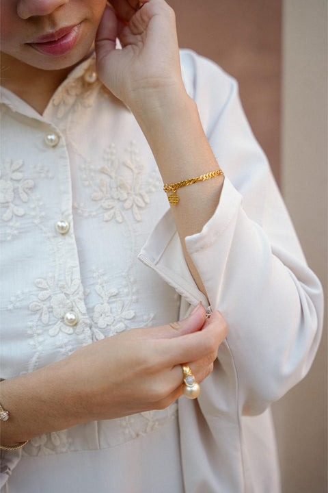 NAHLA KAFTAN IN PEARL