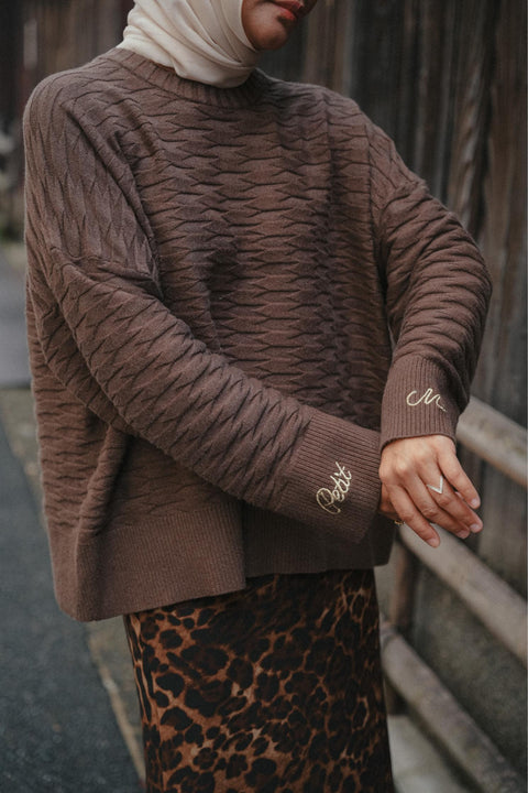 NUVOLA KNIT SWEATER IN ESPRESSO