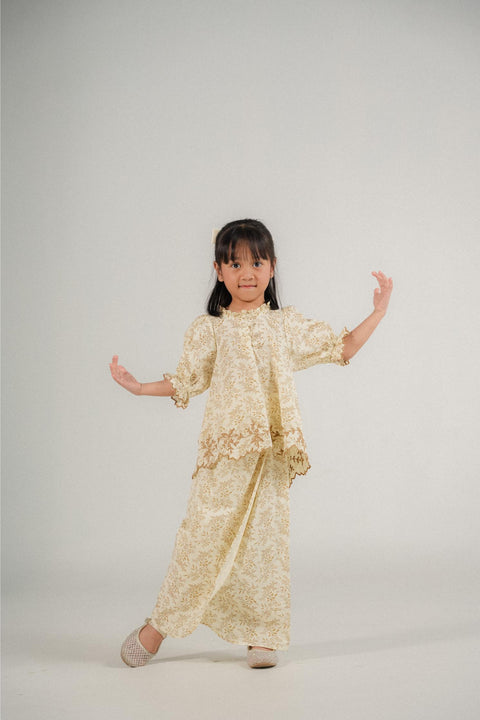 AIKO KURUNG IN BRONZE