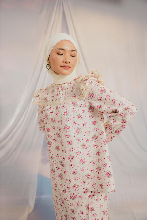 NAJAT KURUNG IN BURGUNDY FLORAL