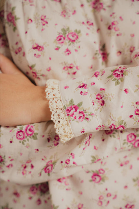 NAJAT KURUNG IN BURGUNDY FLORAL