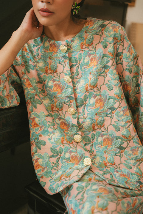 MAJORELLE KURUNG IN PEONY MIST