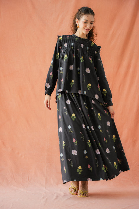 TULIPE SKIRT IN AUTUMN