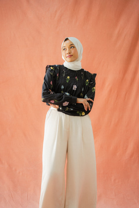 CLARA TOP IN AUTUMN