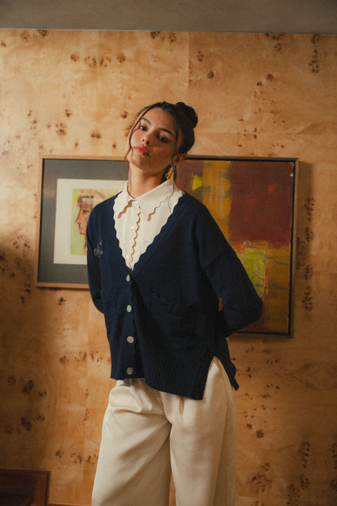 CLASSIC CARDI IN BLEU MARINE