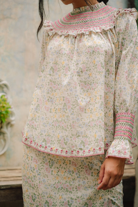 CARO KURUNG IN MIDSUMMER