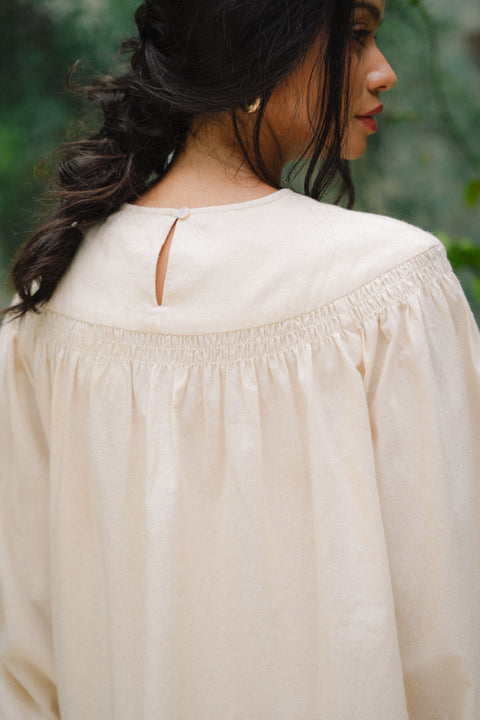 LILY KURUNG IN WILDFLOWER
