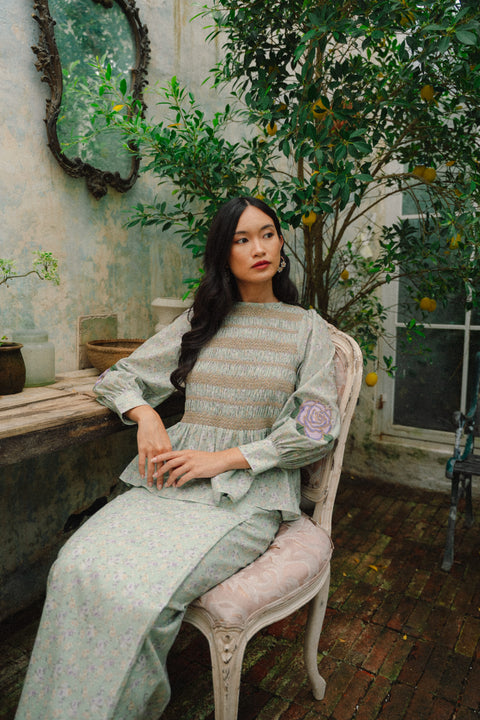 PERSEPHONE KURUNG IN SAGE