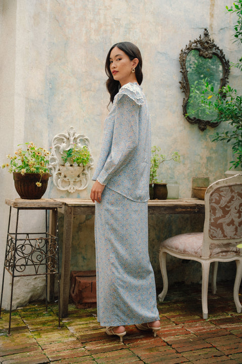 MAGGIE KURUNG IN FORGET-ME-NOT