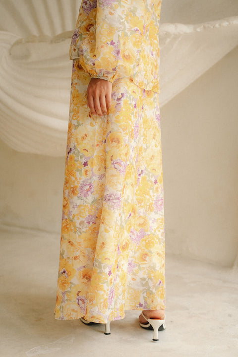 ROSALIND SET IN PRIMROSE