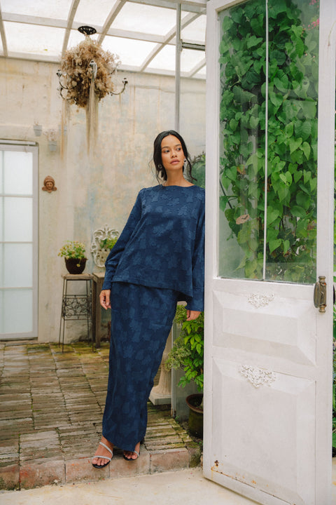DAHLIA KURUNG IN BLEU MARINE