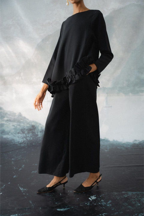 BRERA RUFFLE TOP IN NOIR