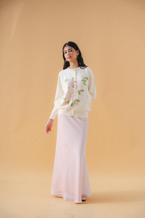 ELINOR CARDI IN BLOOM