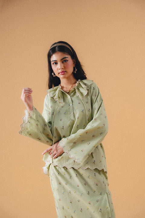 ROSEMARY KURUNG IN WILD SAGE