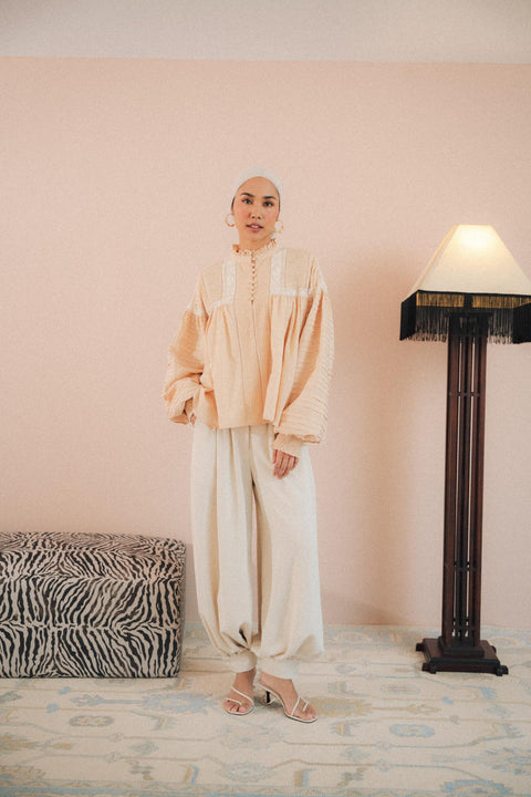 CAPUCINE BLOUSE IN CHAMPAGNE