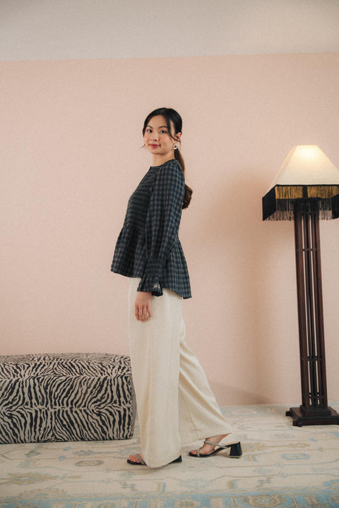 BOWEN SMOCKED BLOUSE IN NAVY TARTAN