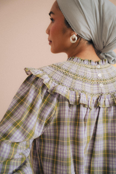 CARO KURUNG IN VIOLETTA