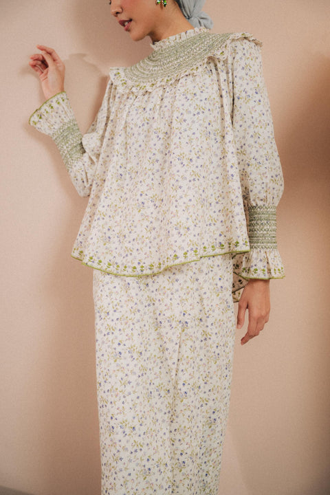 CARO KURUNG IN VERT FLEURI (ADULT)