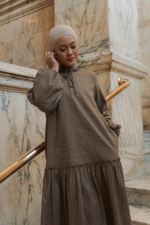 ALCOTT DRESS IN VERT GINGHAM