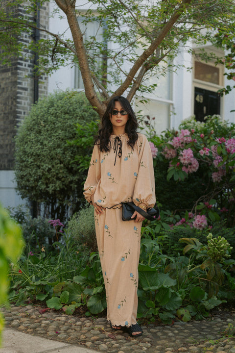 LYLA KURUNG IN BRIAR ROSE