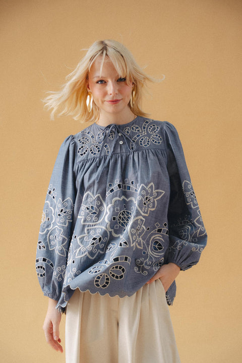 VENUS BLOUSE IN CHAMBRAY