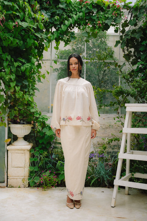 LILY KURUNG IN WILDFLOWER