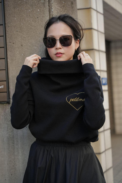 CLASSIC TURTLENECK TOP IN NOIR