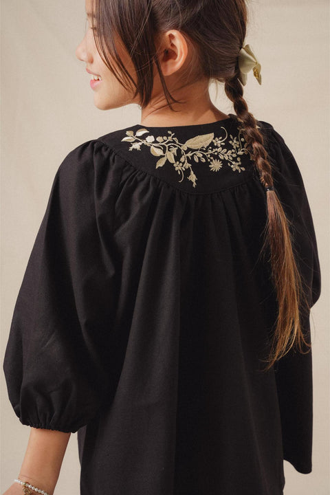 SONIA KURUNG IN MIDNIGHT