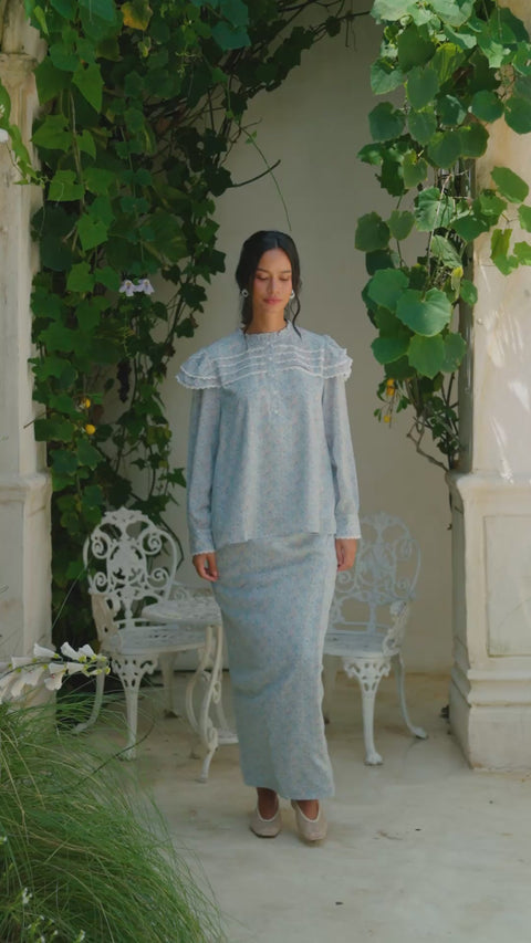 MAGGIE KURUNG IN FORGET-ME-NOT