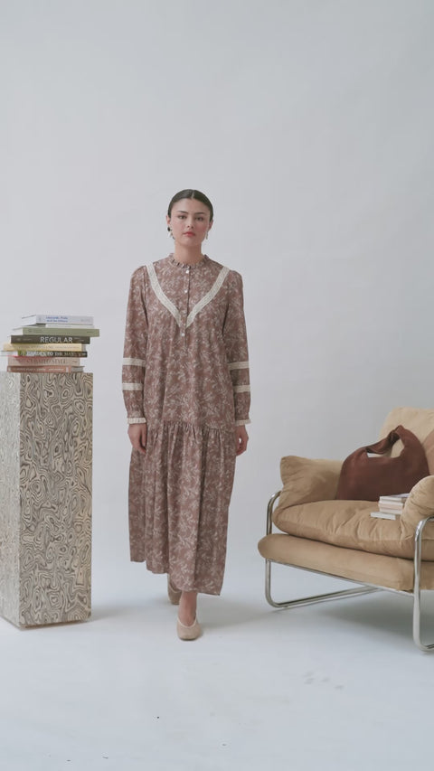 LUNDI DRESS IN BRUNETTE