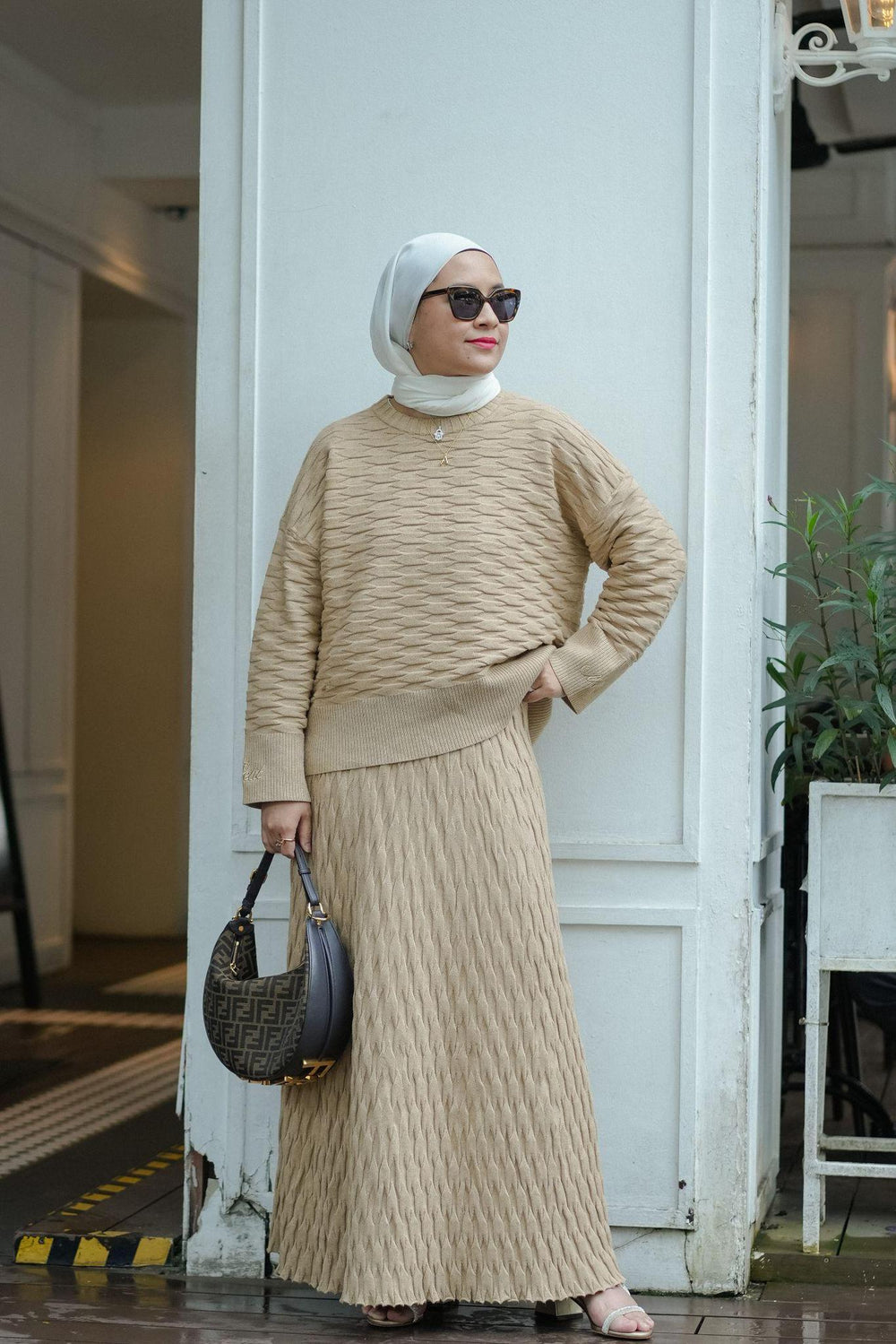 KNITWEAR
