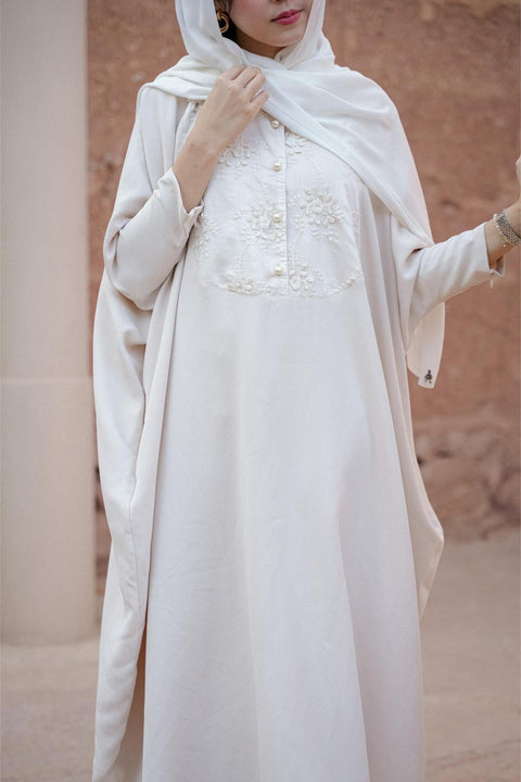 NAHLA KAFTAN IN PEARL