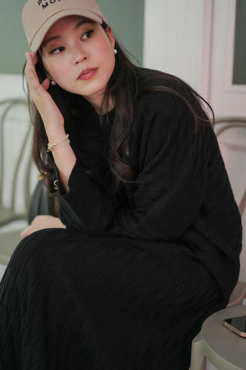 NUVOLA KNIT SWEATER IN NOIR