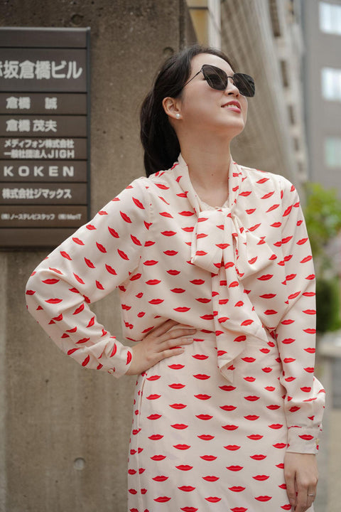 LIP PRINT BLOUSE