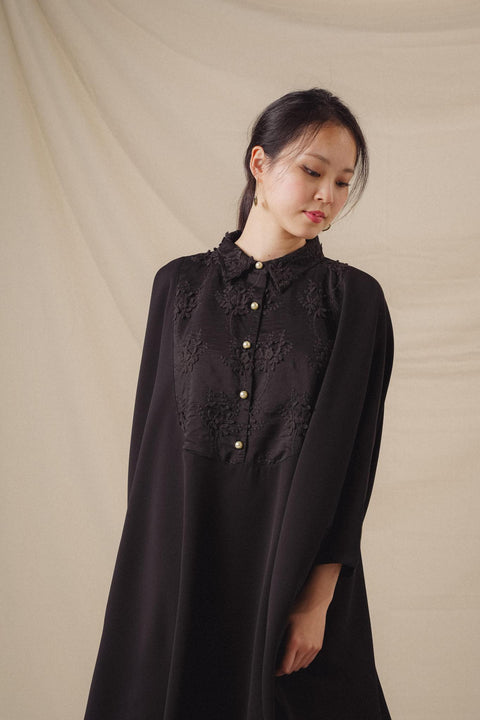 NAHLA KAFTAN IN NOIR