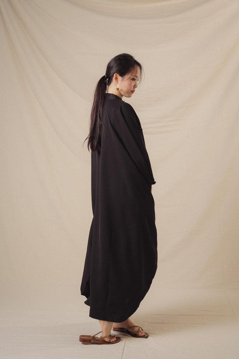 NAHLA KAFTAN IN NOIR
