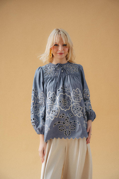 VENUS BLOUSE IN CHAMBRAY