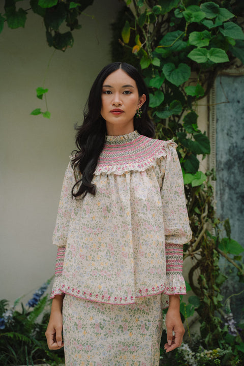 CARO KURUNG IN MIDSUMMER