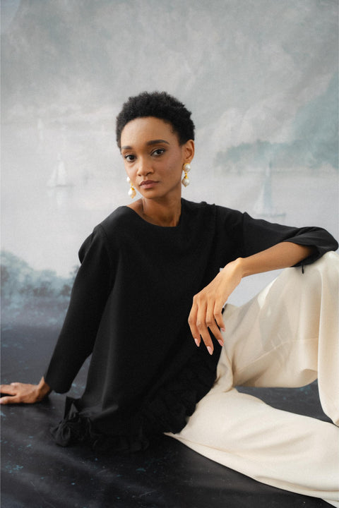 BRERA RUFFLE TOP IN NOIR