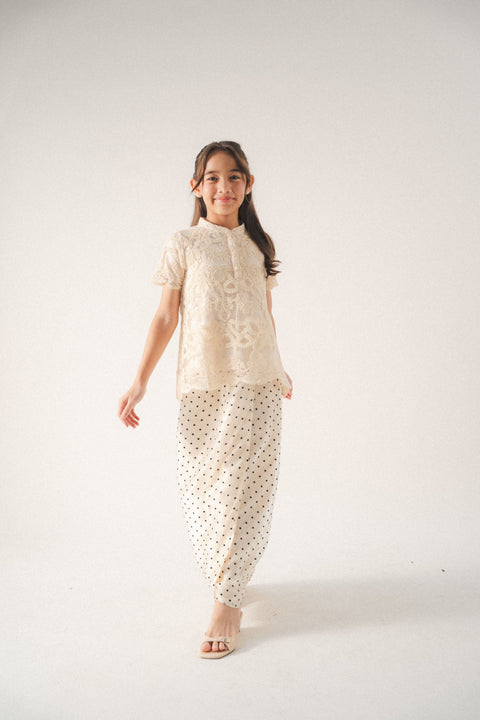 RAE KURUNG IN DOLCE TEMPO