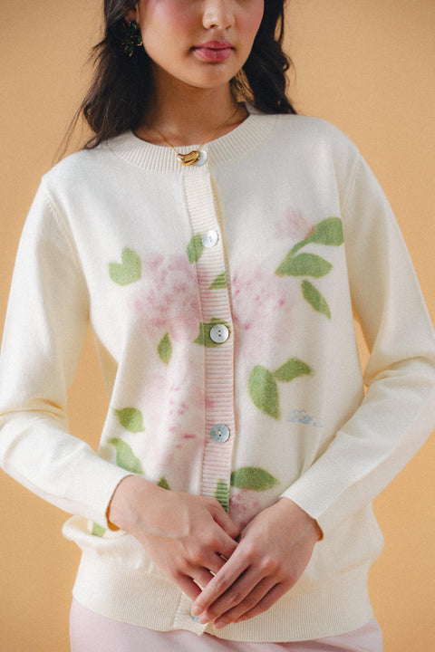 ELINOR CARDI IN BLOOM