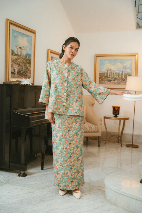 MAJORELLE KURUNG IN PEONY MIST