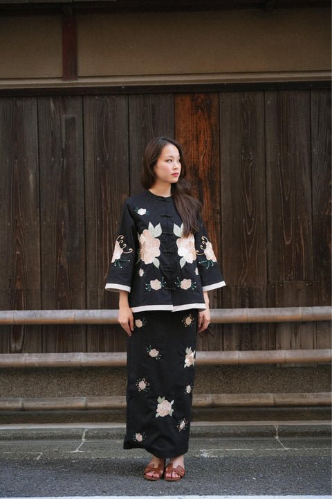 MAJORELLE KURUNG IN MIDNIGHT FLORAL