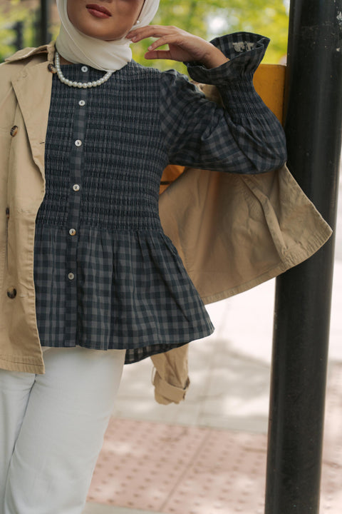 BOWEN SMOCKED BLOUSE IN NAVY TARTAN