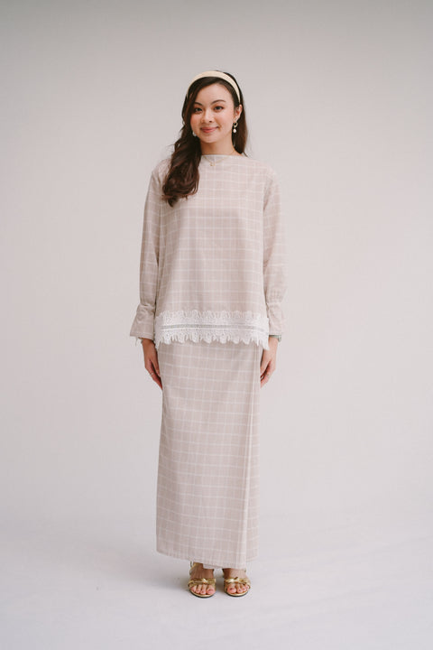 CHARLOTTE KURUNG IN TAN