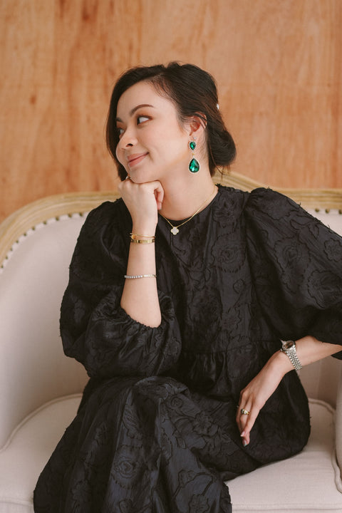 JULIET KURUNG IN NOIR