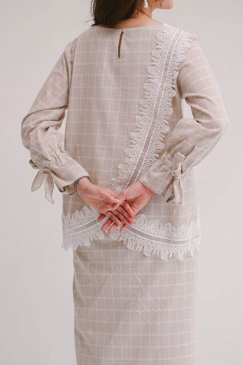 CHARLOTTE KURUNG IN TAN