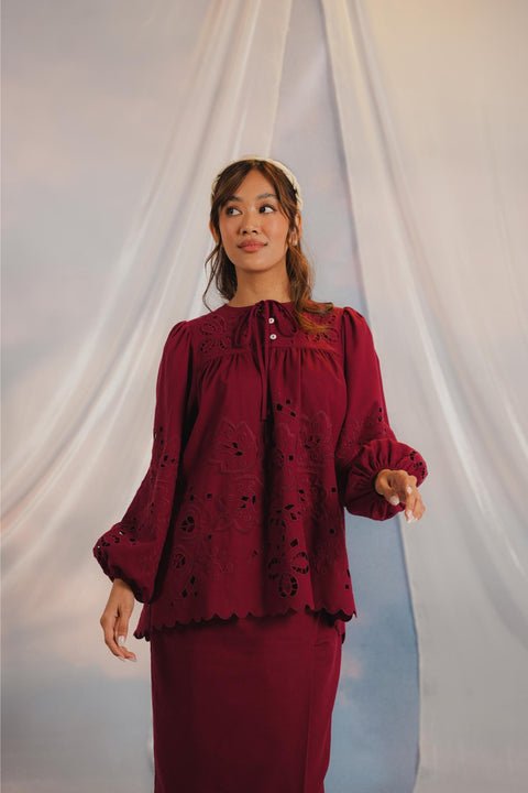 VENUS KURUNG IN BURGUNDY