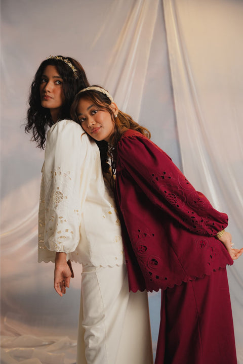 VENUS KURUNG IN IVORY