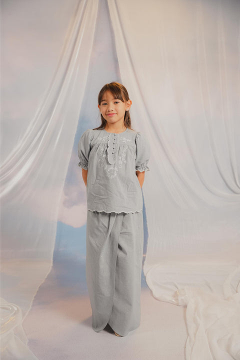 AURORA KURUNG IN CHAMBRAY